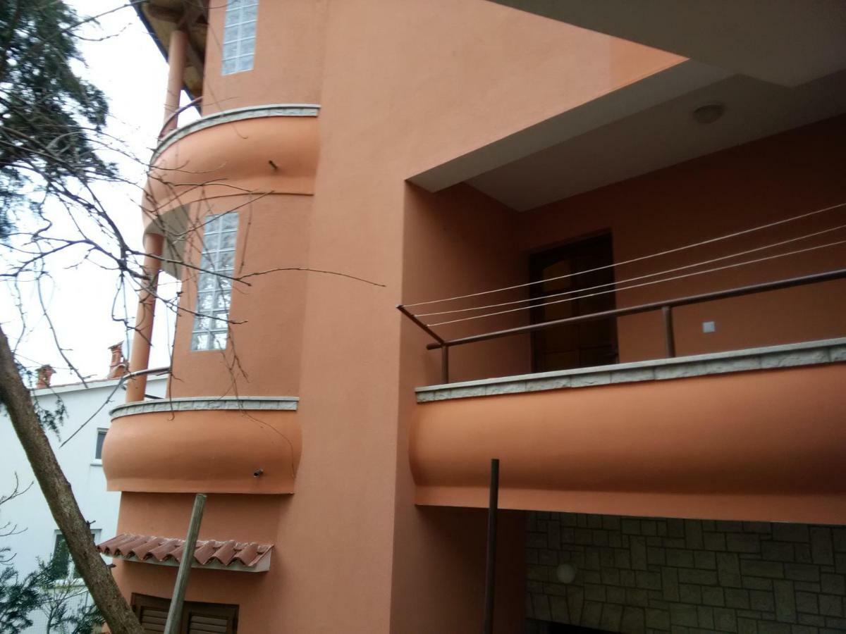Apartments Villa Mavero Banjole Exterior foto
